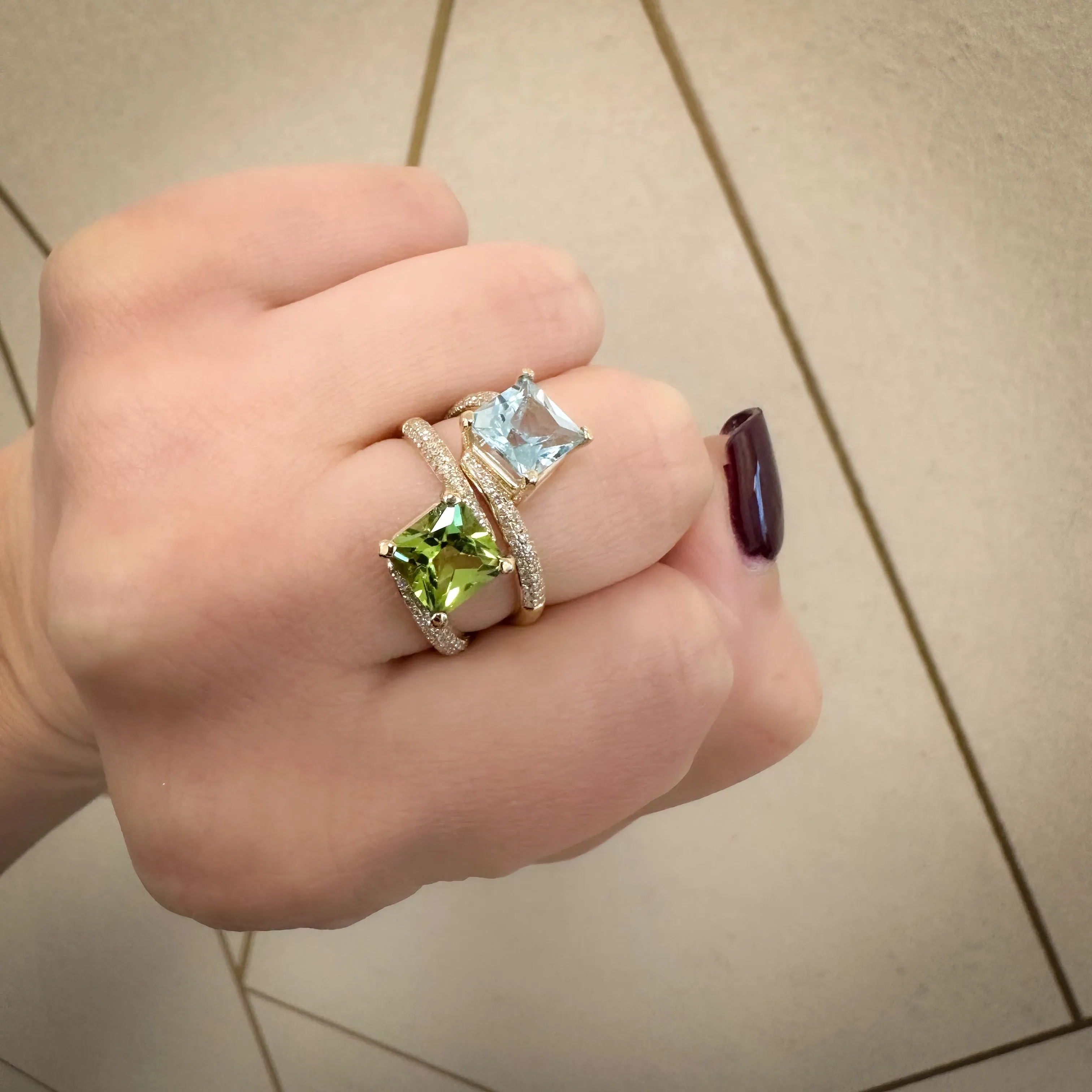 14K Gold Diamonds and Peridot Ring