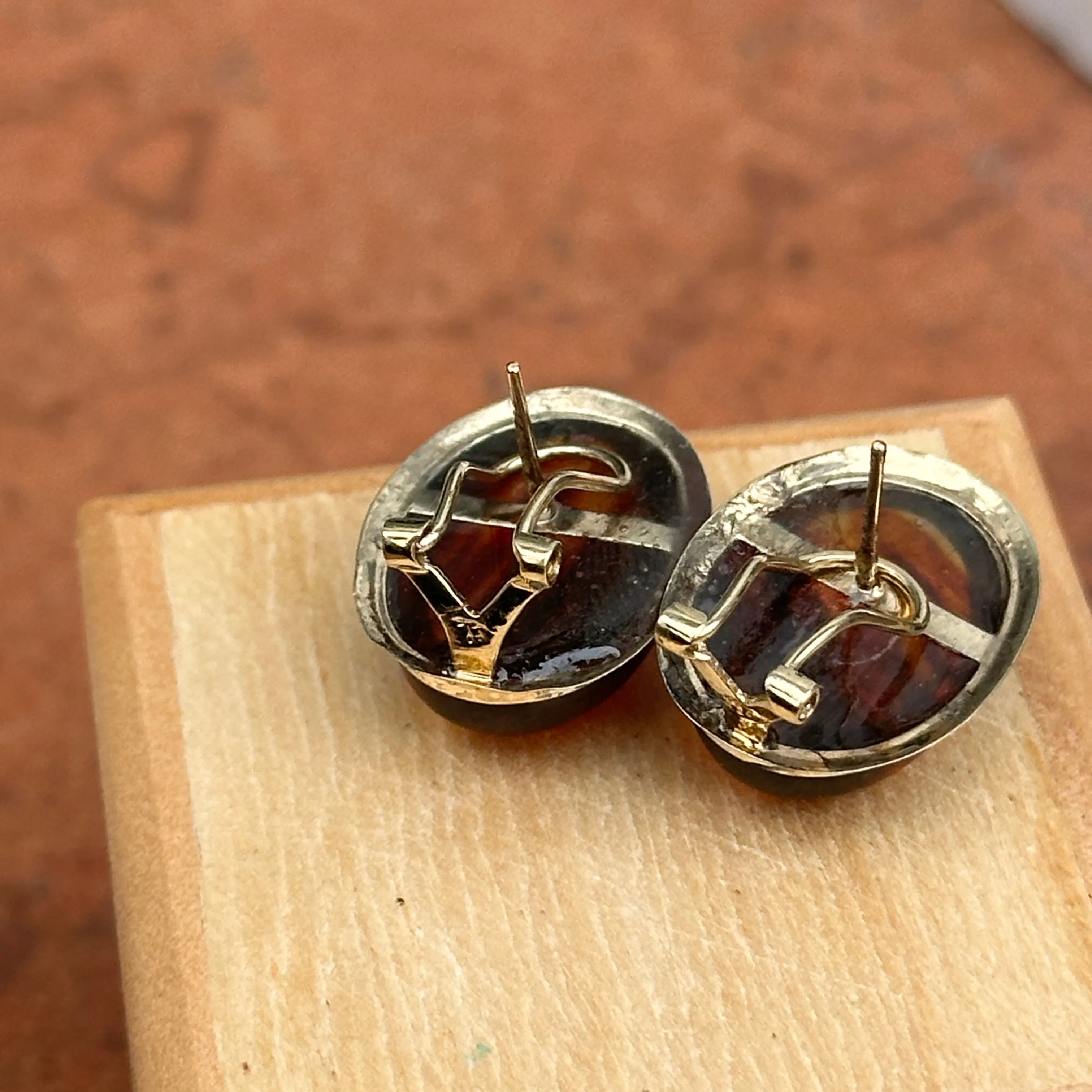 Estate 14KT Yellow Gold Oval Bezel Amber Omega Earrings