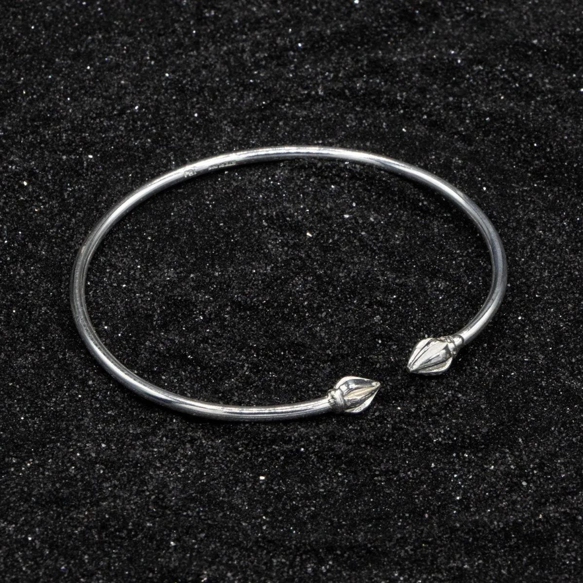 Extra Light Plain Cocoa Pod Bangle