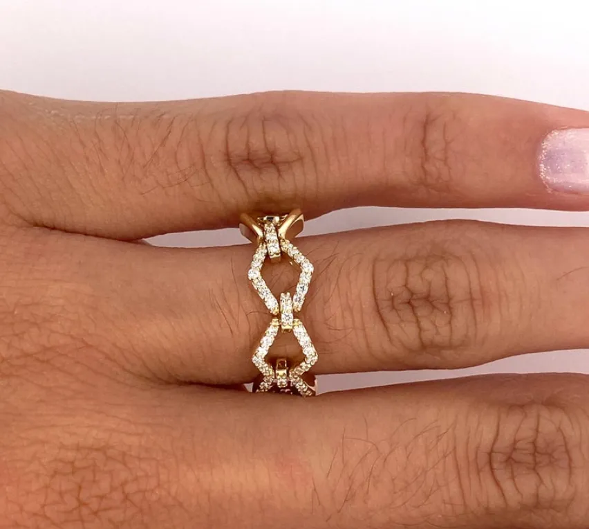 Flexible Links Diamond Ring