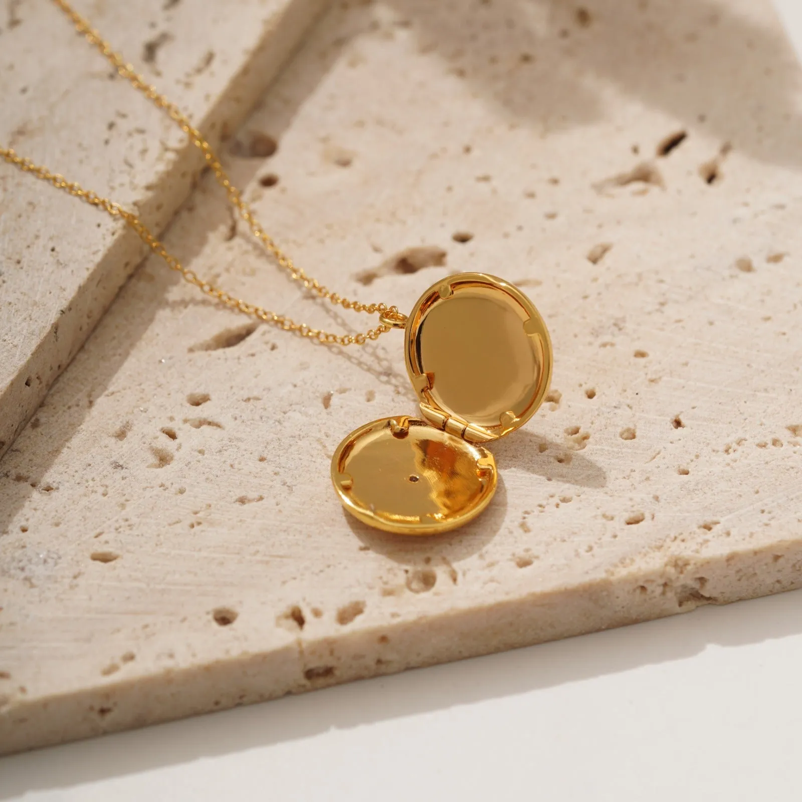 Memento Locket
