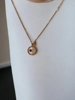 Pearlfect Blushing Stone Locket