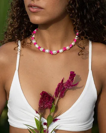 PINK ME UP PEARL CHOKER