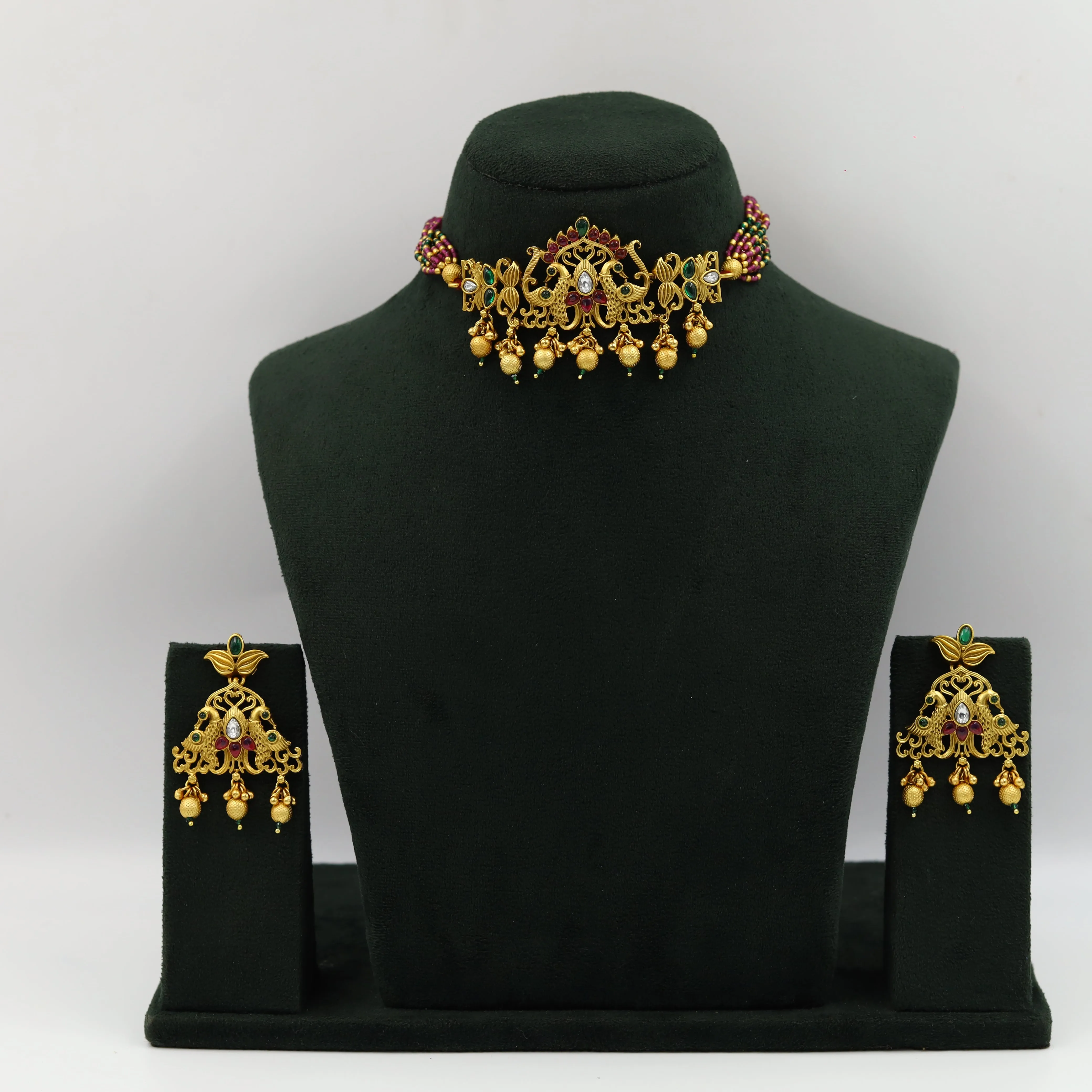 Ruby Green Gold Look Necklace Set 16676-3823